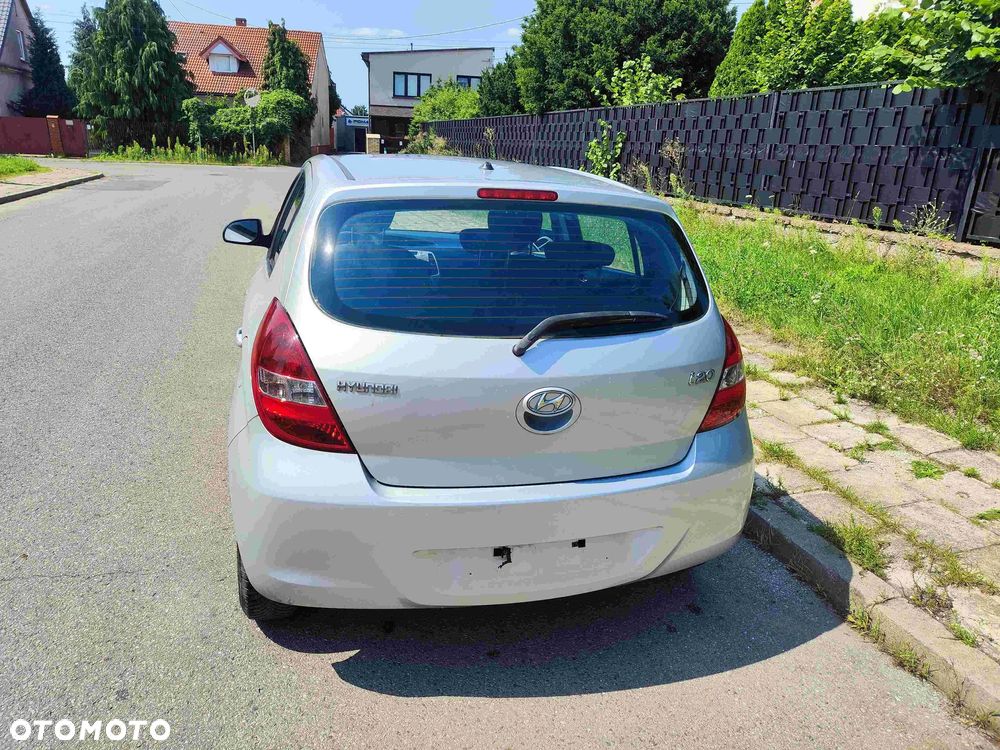 Hyundai i20 1.2 FIFA WM Edition - 7