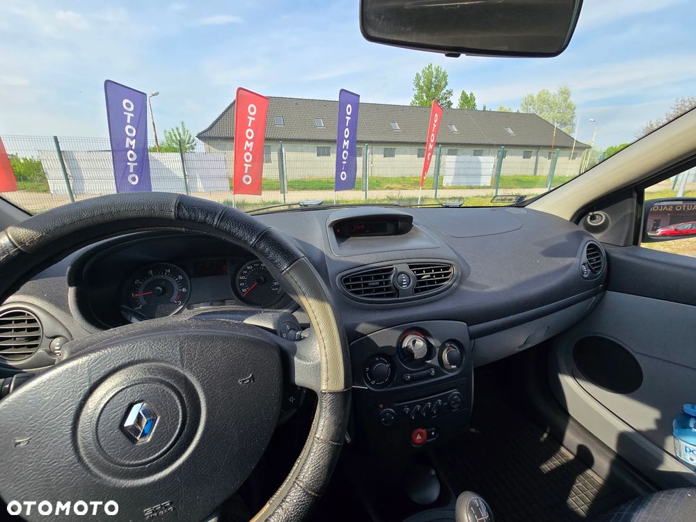 Renault Clio 1.4 16V Expression - 19