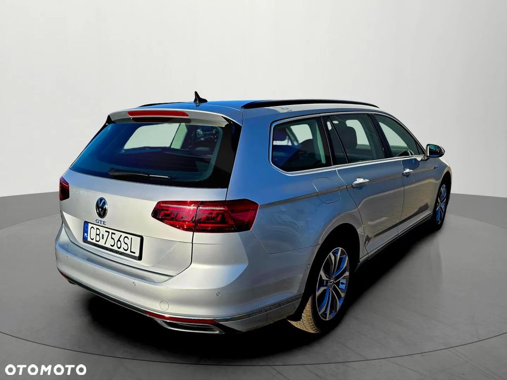 Volkswagen Passat - 7