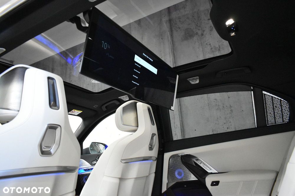 BMW Seria 7 - 27