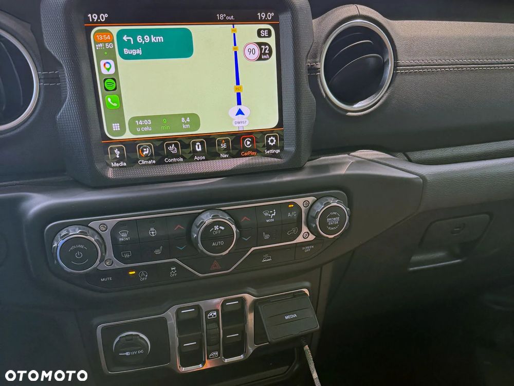 Jeep Wrangler Unlimited 3.6 Automatik Sahara - 8