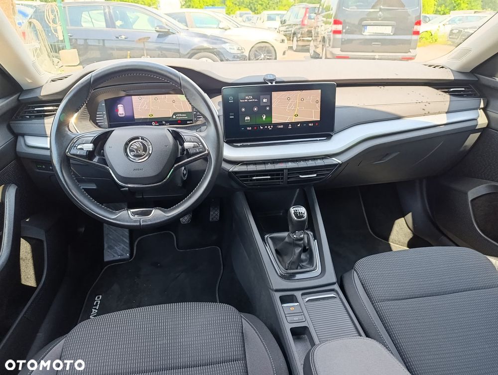 Skoda Octavia 2.0 TDI Style - 6
