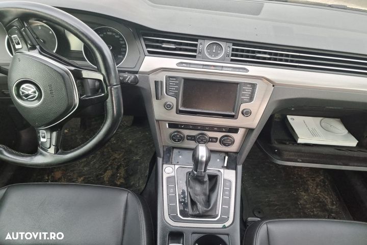Dezmembrez VW Passat B8 2017 automat motor 2.0tdi 150cp CRLB  plansa bord dezmembrari piese bi xenon - 7