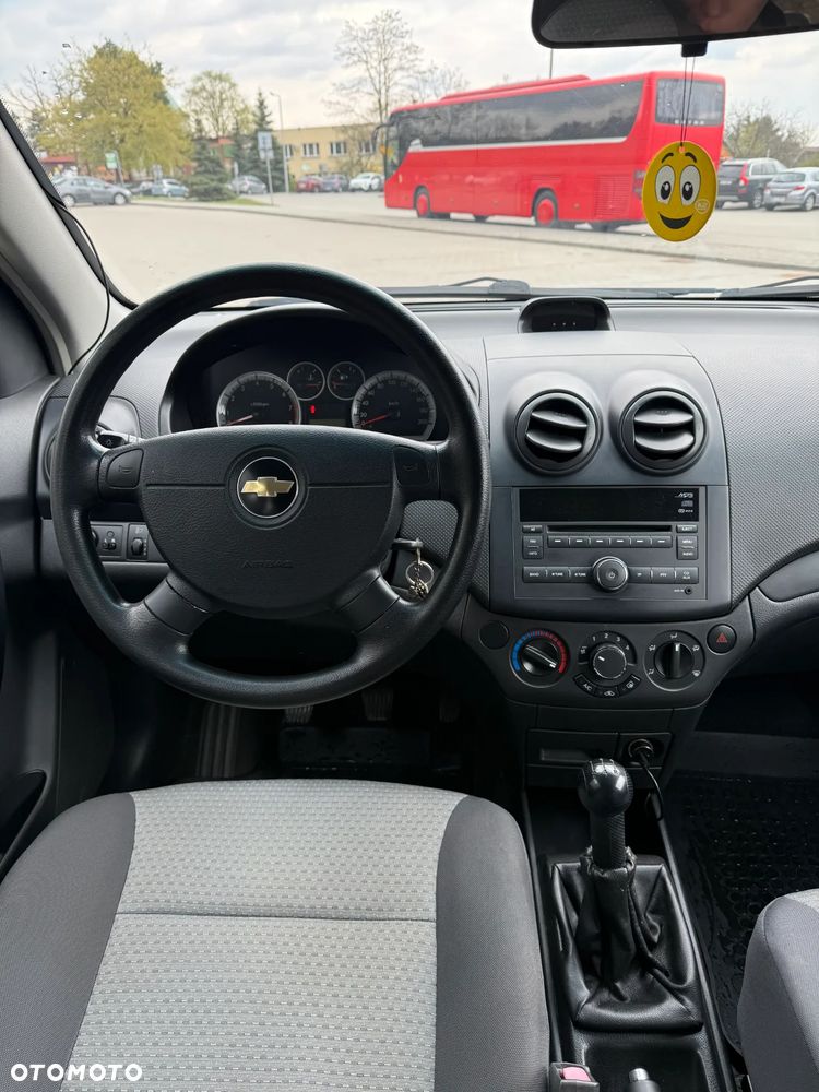 Chevrolet Aveo 1.2 - 11