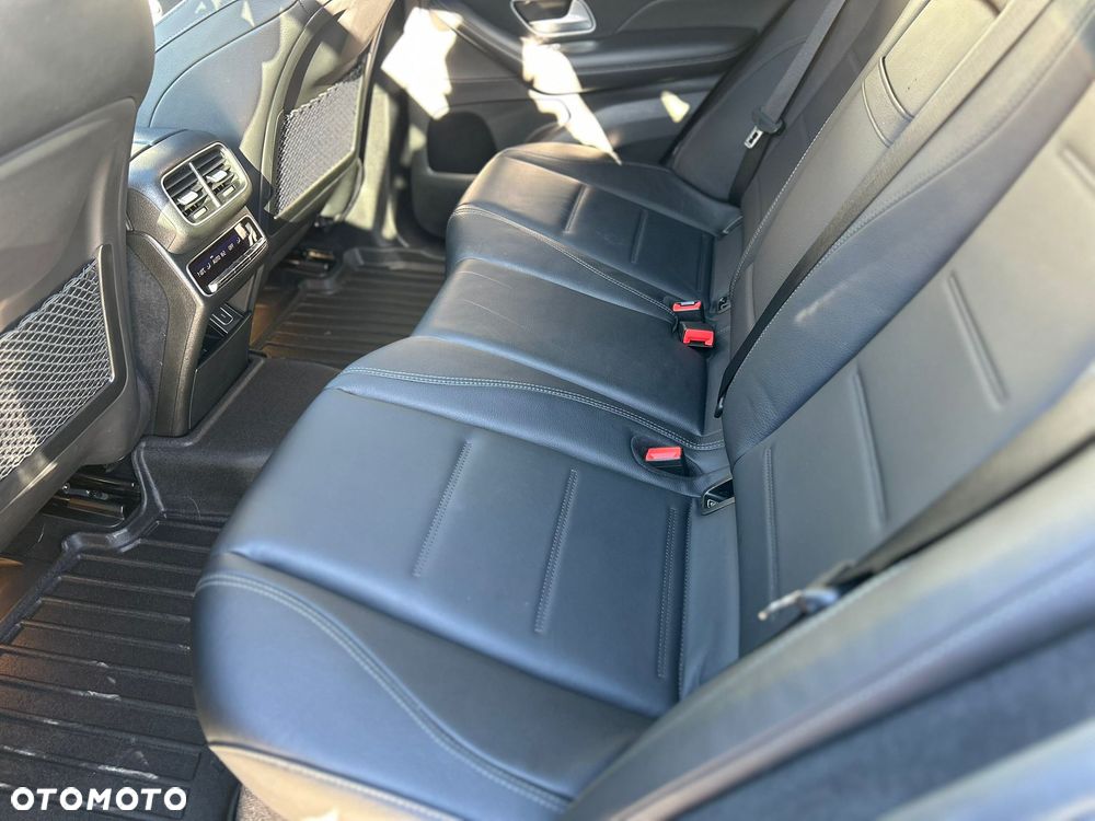 Mercedes-Benz GLE - 12