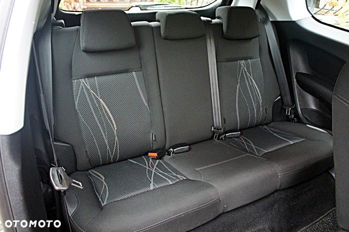Peugeot 208 - 28