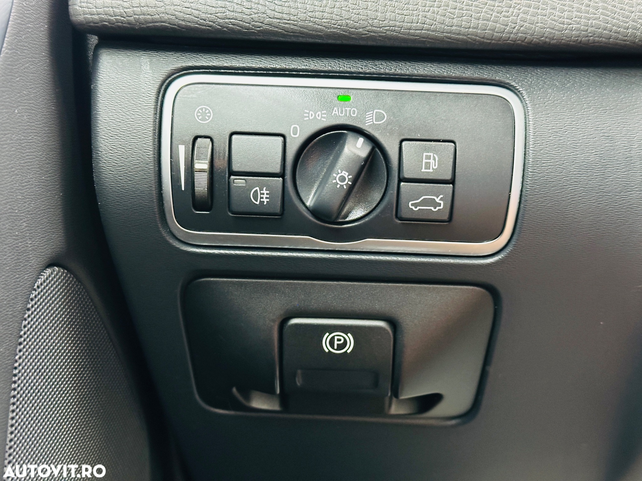 Volvo XC 60 - 32