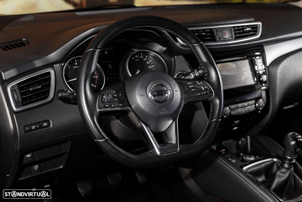 Nissan Qashqai 1.3 DIG-T N-Connecta - 12