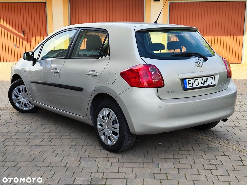 Toyota Auris 1.6 VVT-i Sol - 5