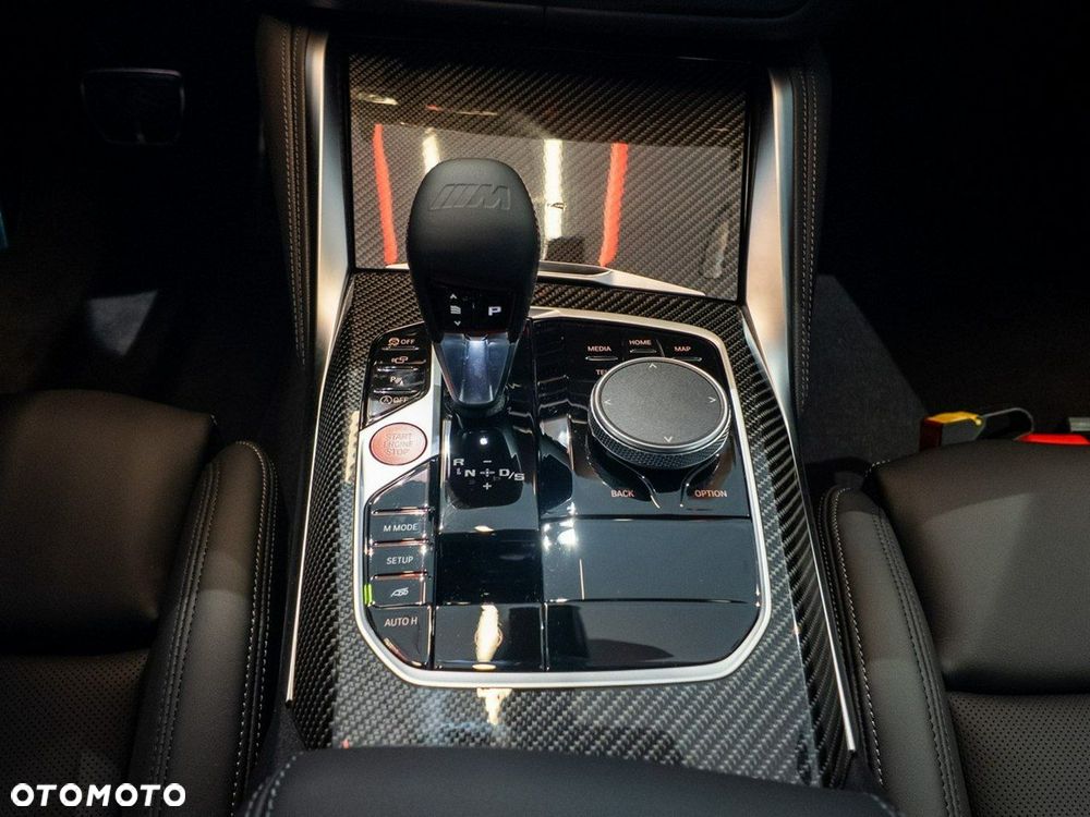 BMW M4 Competition M xDrive - 22