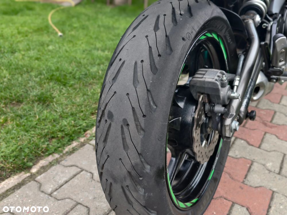 Kawasaki ER - 4