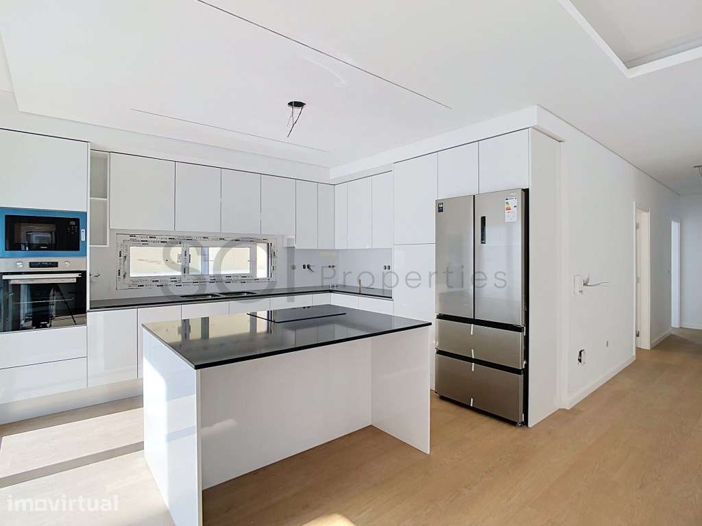 Moradia Térrea T3 com piscina e garagem, centro Fernão Ferro - Grande imagem: 2/37
