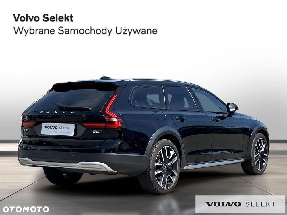 Volvo V90 Cross Country - 6