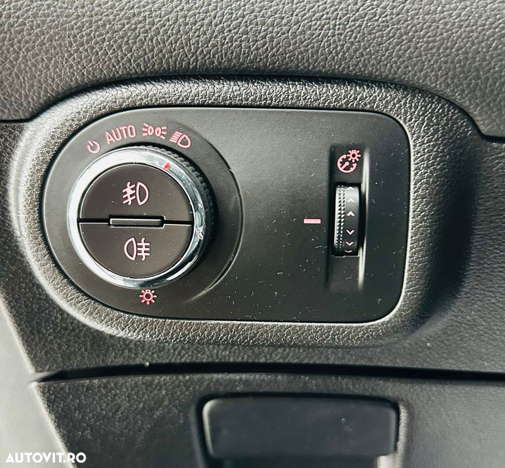 Opel Zafira Tourer 2.0 CDTI ECOTEC Cosmo - 18