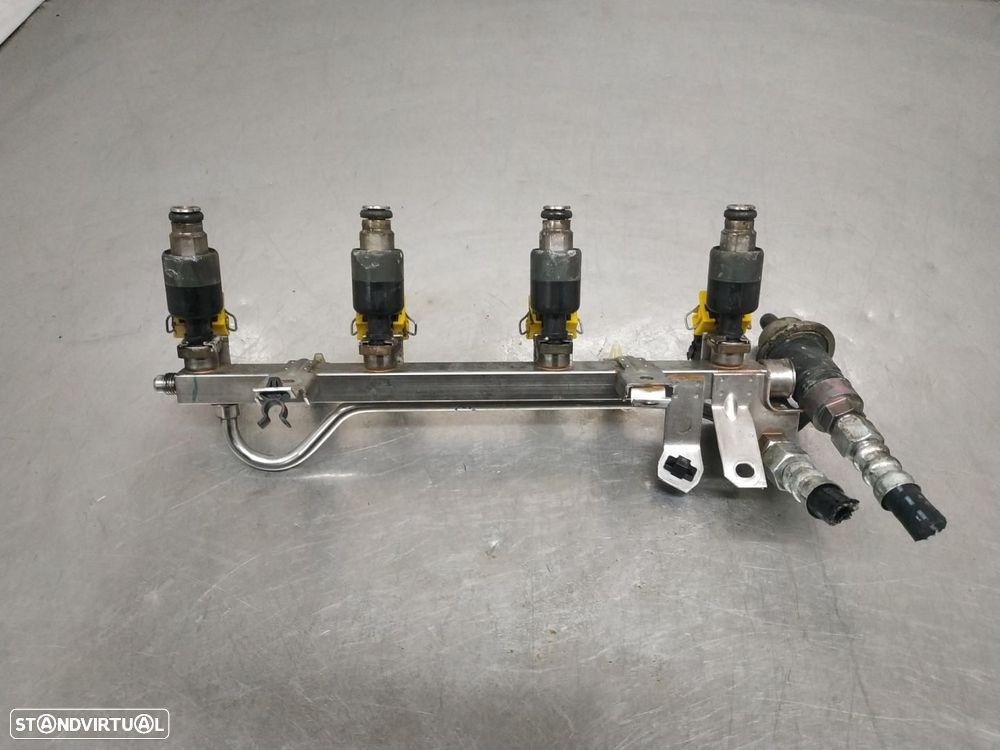 RAMPA INJETORA OPEL VECTRA B BERLINA - 1