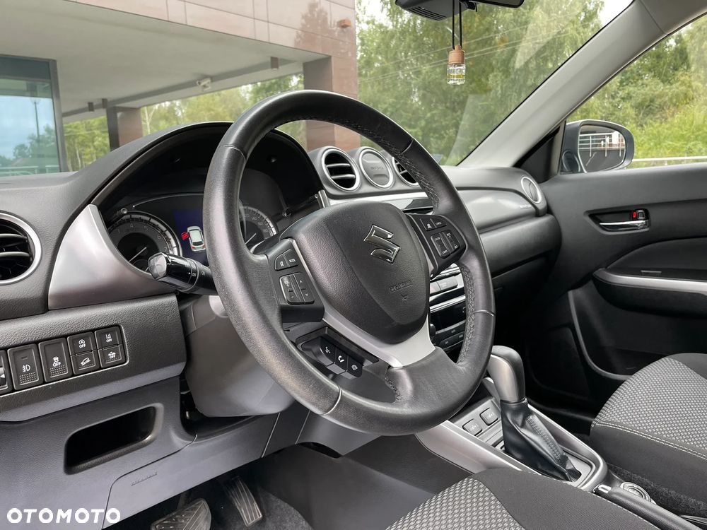 Suzuki Vitara 1.4 Boosterjet Premium 4WD - 29