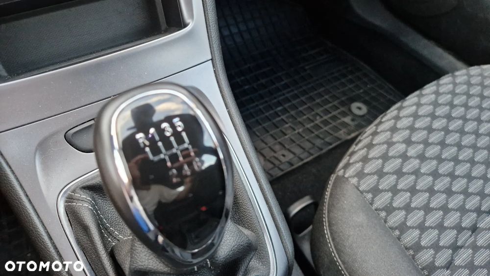 Opel Astra 1.2 T Edition S&S - 5