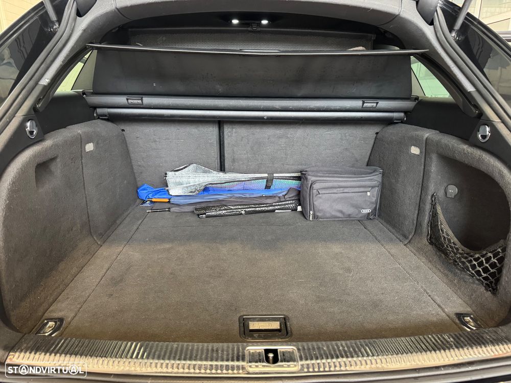Audi A4 Avant 2.0 TDI DPF S line Sport Pack - 14