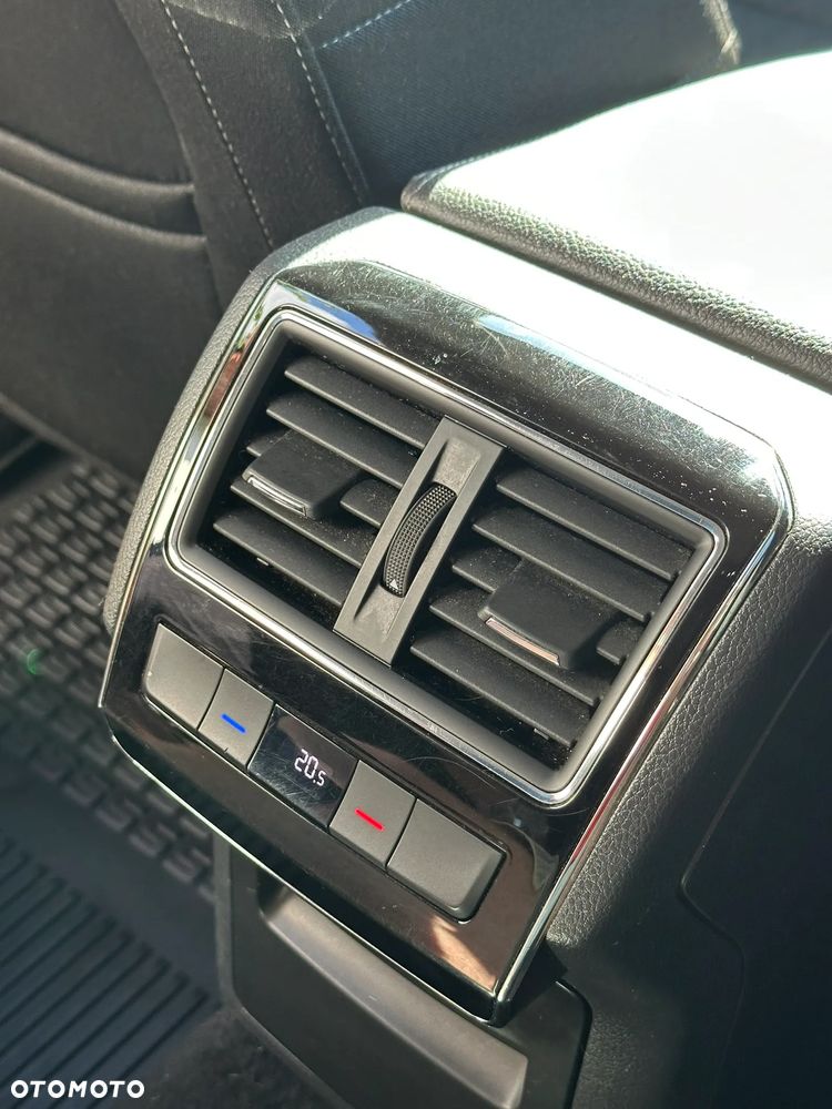 Skoda Superb 2.0 TDI Style DSG - 17