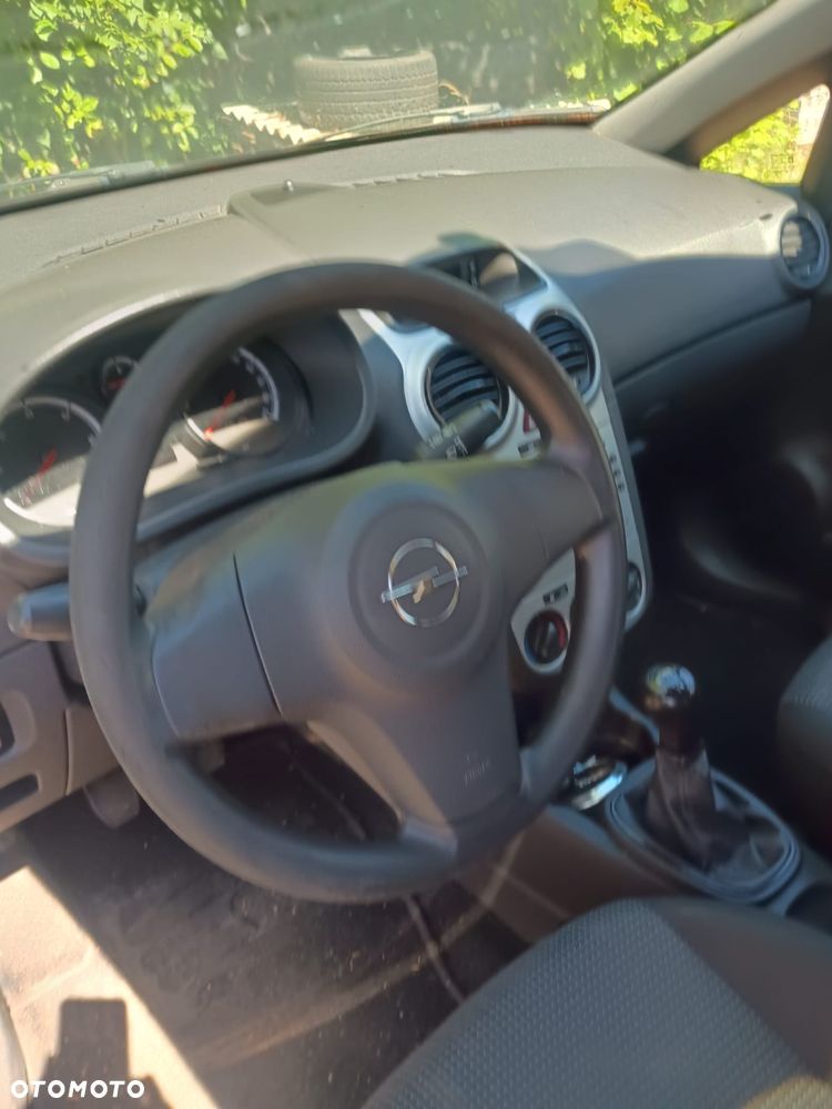 Opel Corsa - 5