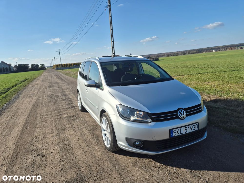 Volkswagen Touran 2.0 TDI DPF BlueMotion Technology DSG Comfortline - 3