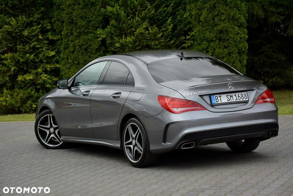 Mercedes-Benz CLA 200 7G-DCT AMG Line - 5