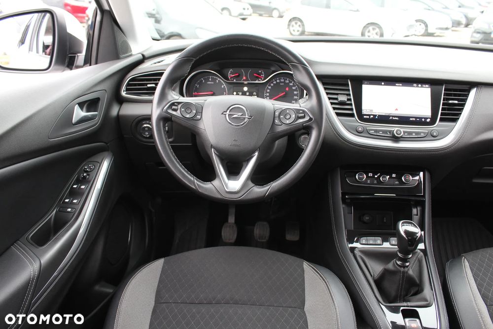 Opel Grandland X 1.2 Start/Stop INNOVATION - 19