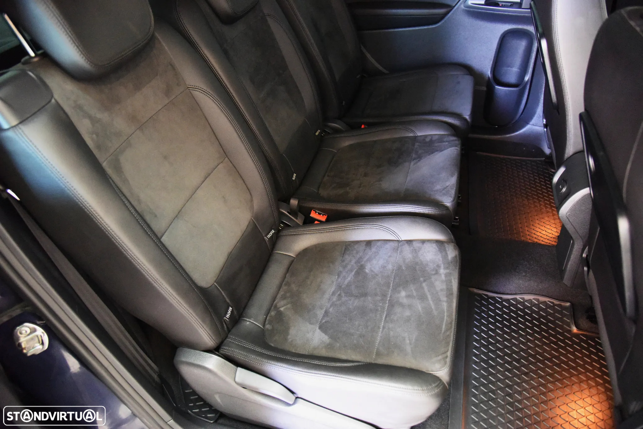 VW Sharan 2.0 TDI Highline DSG - 29