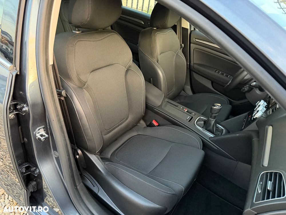 Renault Megane BLUE dCi Limited - 10