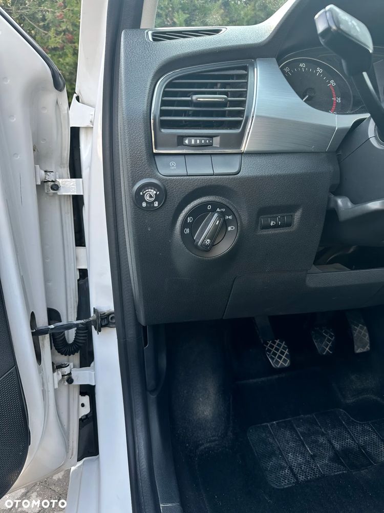 Skoda Fabia 1.0 Ambition - 25