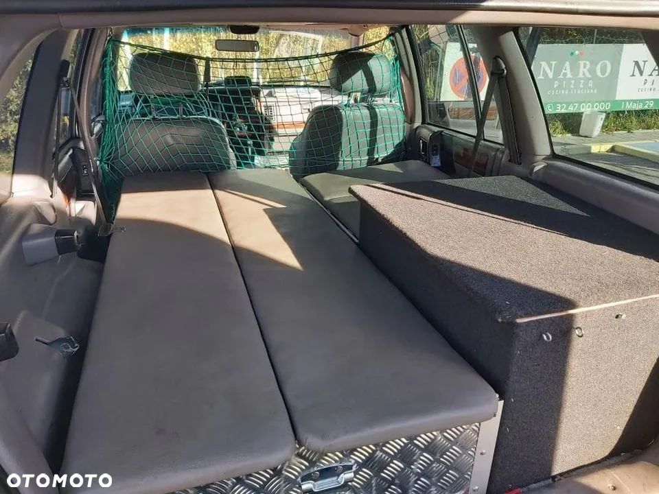 Jeep Grand Cherokee - 14