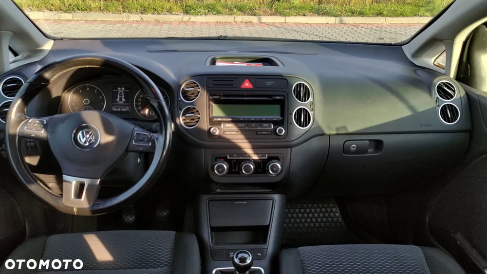 Volkswagen Golf Plus - 23