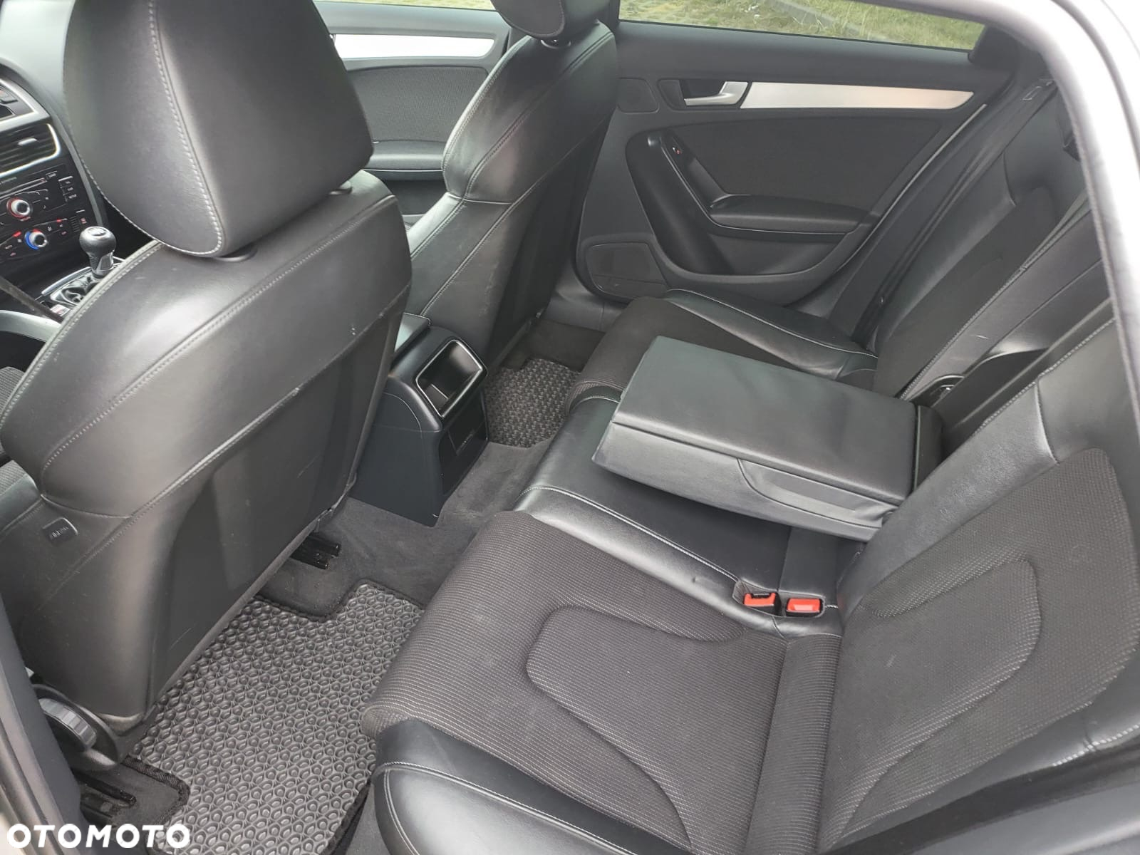 Audi A4 Avant 2.0 TDI DPF S line Sportpaket - 29