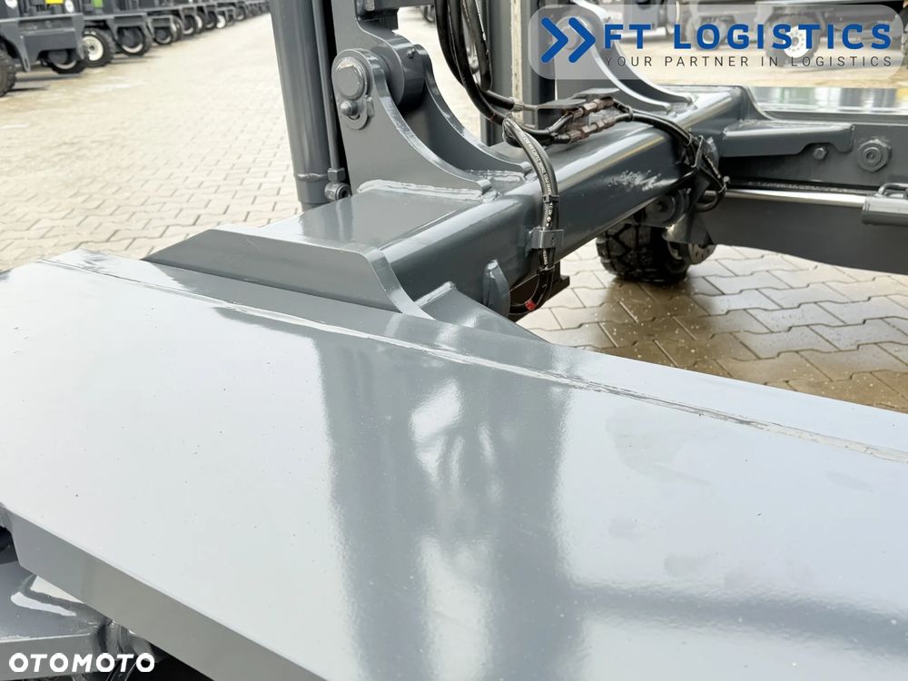 Combilift WÓZEK CZTEROKIERUNKOWY - WIELOKIERUNKOWY | COMBILIFT C4500 | DIESEL | TRIPLEX 4900MM | POZYCJONER WIDEŁ | PEŁNA KABINA | WOLNY SKOK | STAN IDEALNY | Szeroka oferta wózków czterokierunkowych i bocznych, dopasowanych do różnorodnych potrzeb i zastosowań - 39