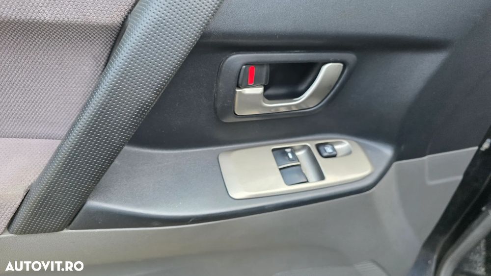 Mitsubishi Pajero 3.2 DI-D Automatik Dakar - 40