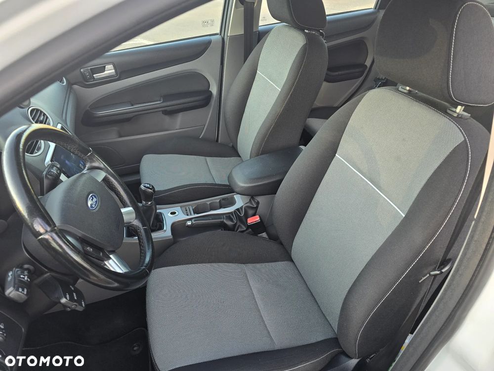 Ford Focus - 20