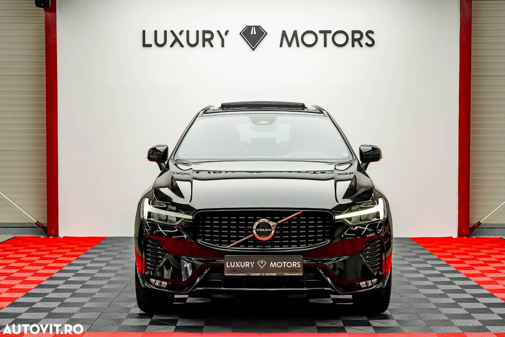 Volvo XC 60 B4 D Plus Dark - 3