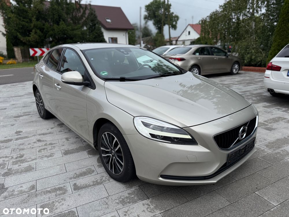 Volvo V40 D2 - 2