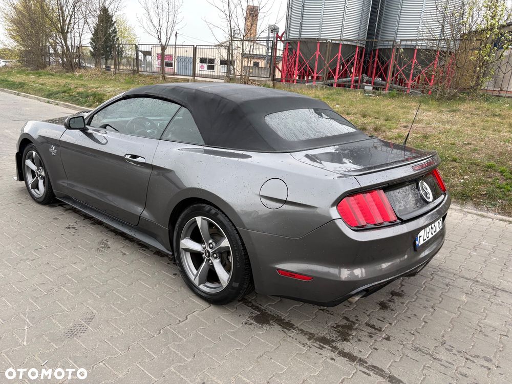 Ford Mustang 3.7 V6 Premium - 4