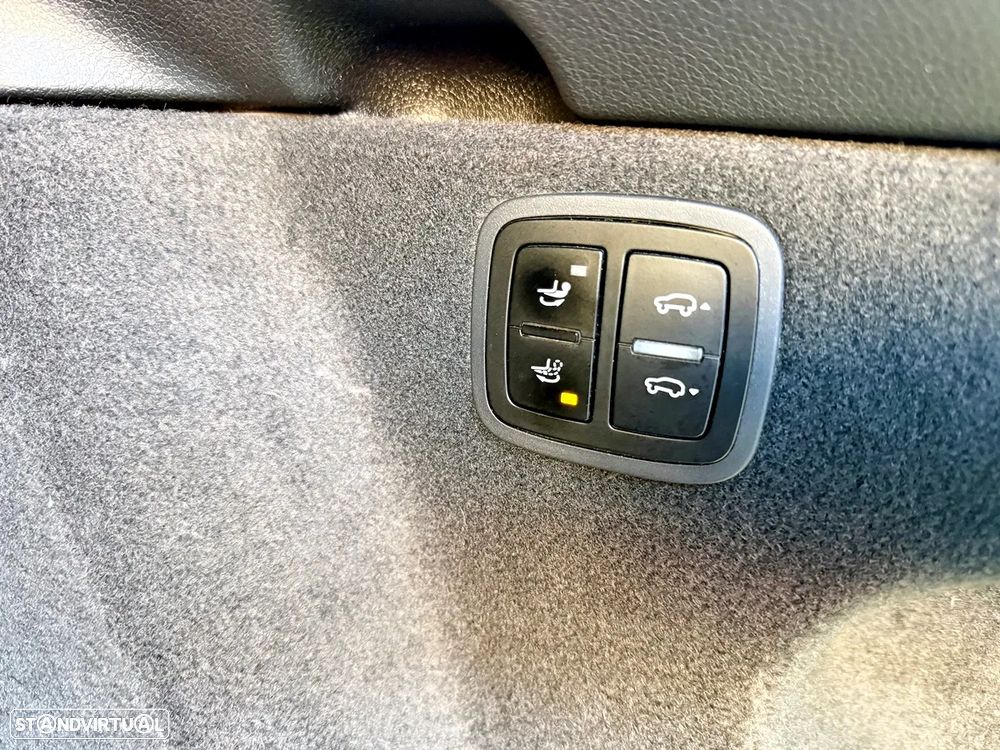 Porsche Macan GTS PDK - 38