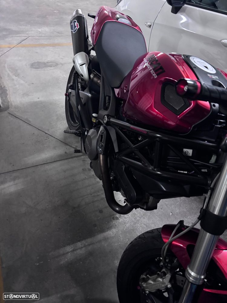 Ducati Monster 696 - 5