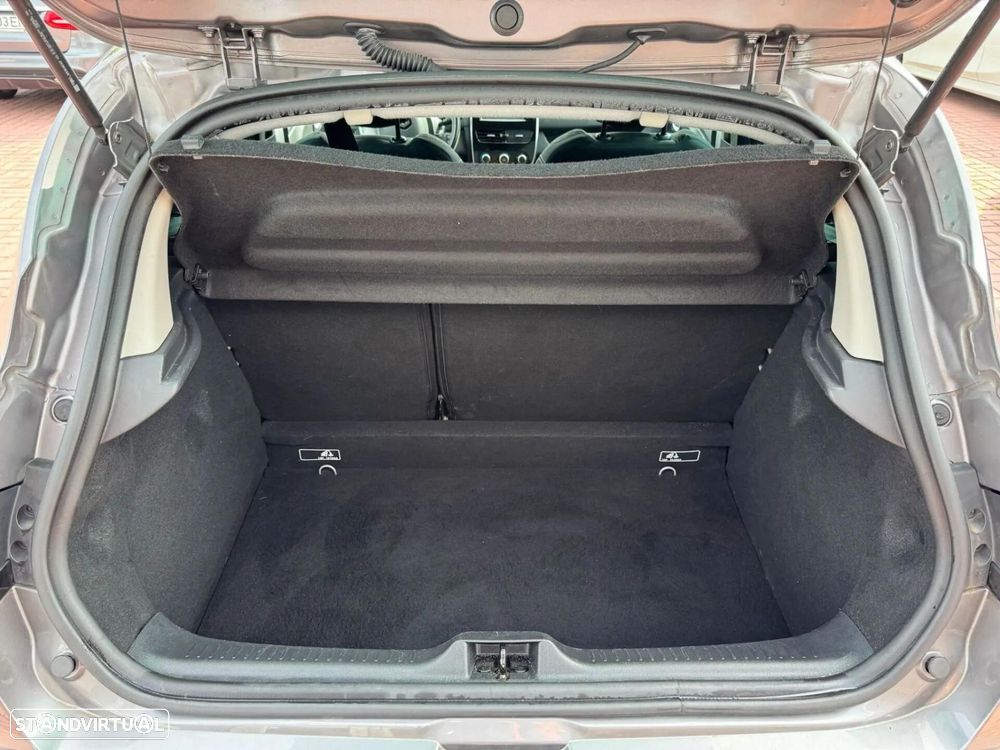 Renault Clio 0.9 TCe Limited - 16