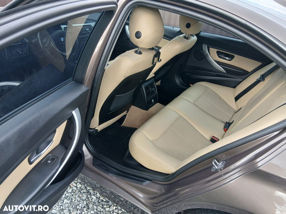 BMW Seria 3 318d Blue Performance Luxury Line - 9