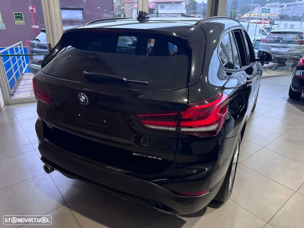 BMW X1 25 e xDrive Corporate Edition - 3