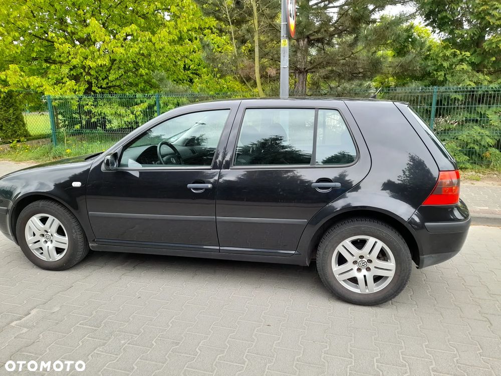 Volkswagen Golf - 8