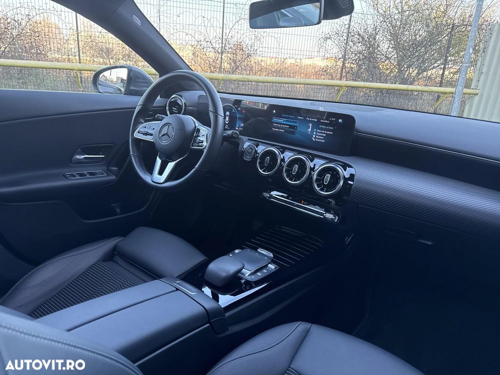 Mercedes-Benz CLA - 24