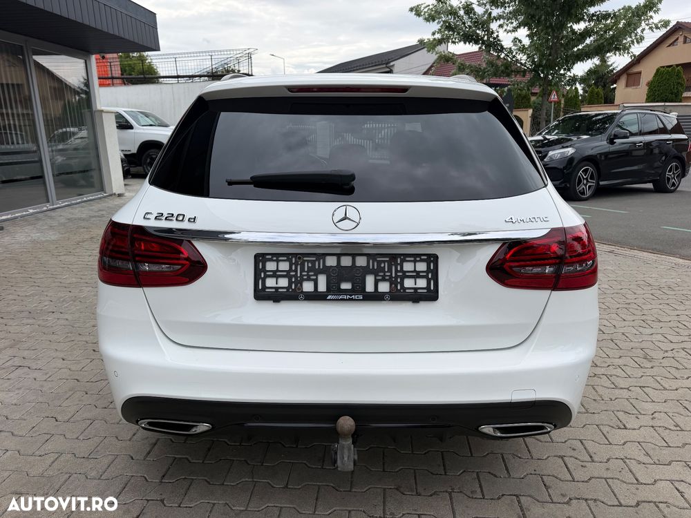 Mercedes-Benz C 220 d 4Matic 9G-TRONIC AMG Line - 10