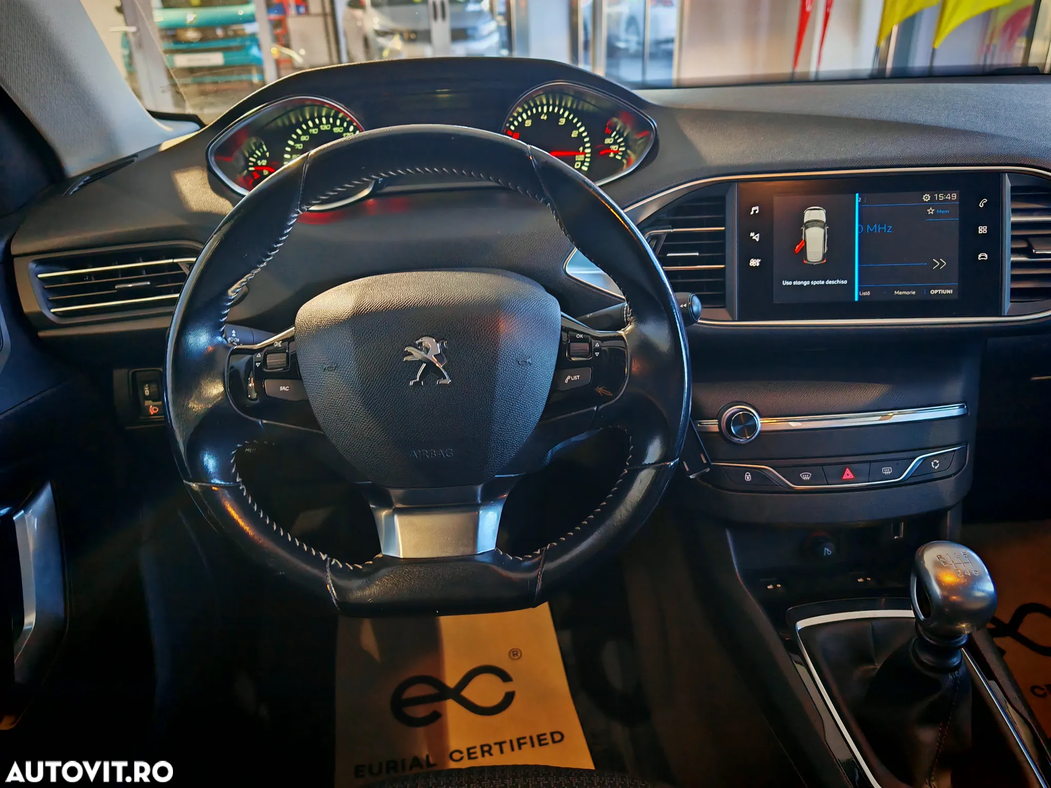 Peugeot 308 1.2 L PureTech Turbo S&S Active - 10