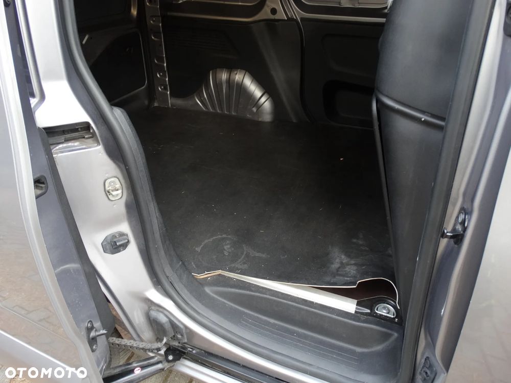 Peugeot Partner - 29