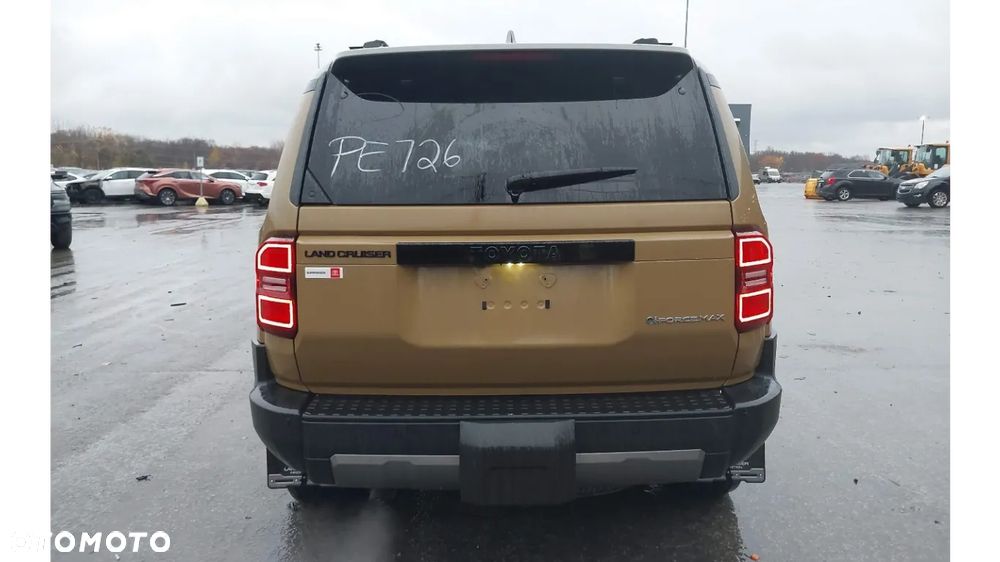 Toyota Land Cruiser - 10